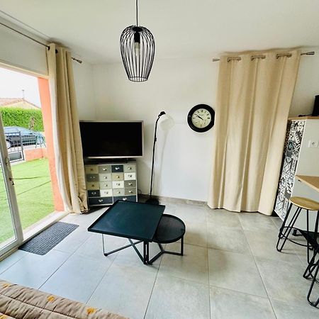 Studio Avec Exterieur Ombrage Saint-Marcel-Les-Valence Ngoại thất bức ảnh